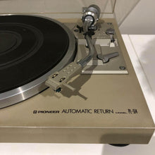 Load image into Gallery viewer, Pioneer Model No. PL-514 Turntable