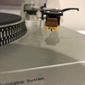 Technics Model No. SL-D2 Turntable