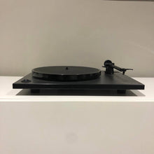 Load image into Gallery viewer, Edwards Audio Apprentice Model Lite Turntable