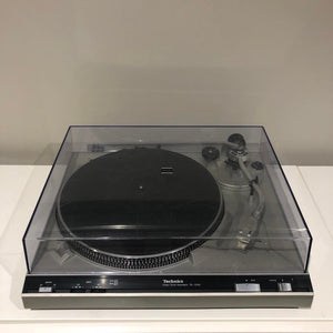 Technics Model No. SL-3200 Turntable